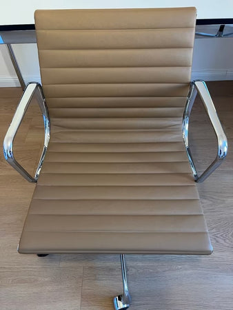 Vitra EA117 marron