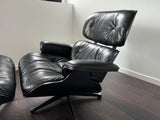 Fauteuil et repose-pieds Vitra Charles & Ray Eames