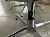 Chaise Vitra Alu Charles & Ray Eames EA124 et EA125