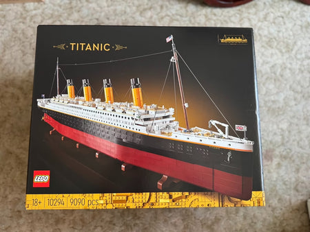 Lego Titanic 10294, neuf et dans son emballage d'origine non ouvert
