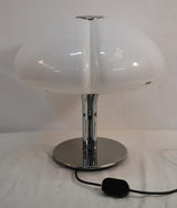 Lampe de table signée Harvey Guzzini