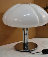 Lampe de table signée Harvey Guzzini