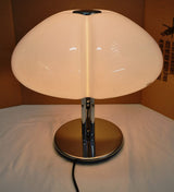 Lampe de table signée Harvey Guzzini