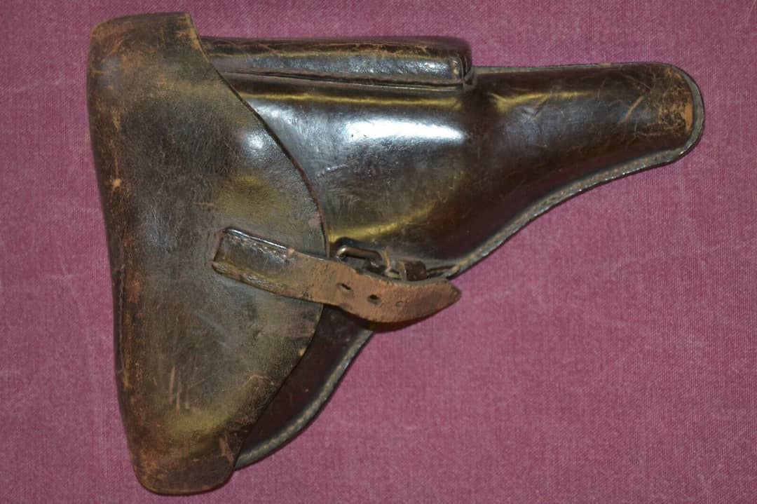 étui de P08 allemand seconde guerre 1940 officier marquages JHG 41 jus