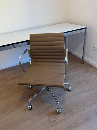 Vitra EA117 marron