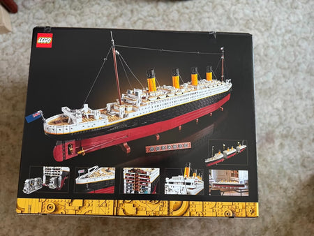 Lego Titanic 10294, neuf et dans son emballage d'origine non ouvert