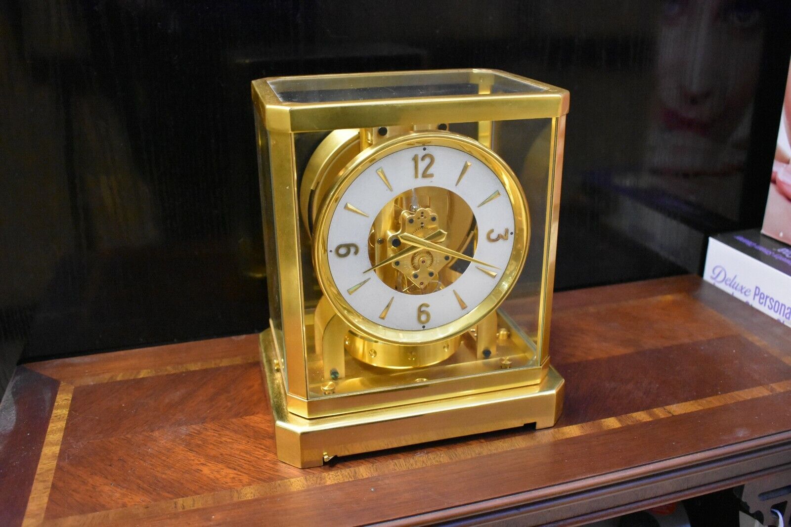 Jaeger LeCoultre Atmos 519 finition laiton originale vis bleues années 1940 série #46XXX