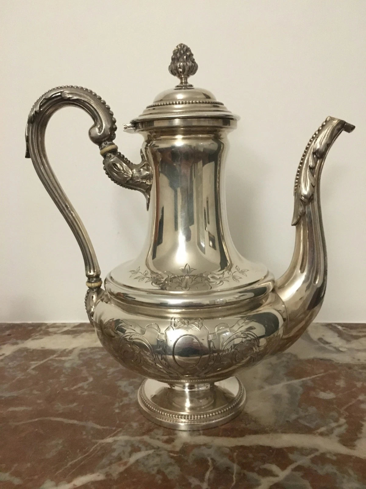 Belle Théière ancienne
