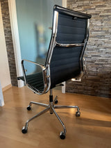 Chaise de bureau Vitra Charles Eames, EA 119, Chaise en cuir chromé,