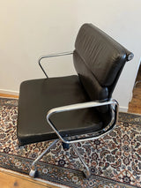 fauteuil Vitra EA 217