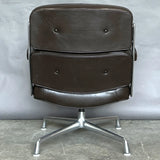 Chaise de lobby HERMAN MILLER Charles Eames Time Life marron milieu du siècle salon vitra