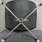 Chaise de lobby HERMAN MILLER Charles Eames Time Life marron milieu du siècle salon vitra