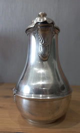 cafetiére en argent massif minerve